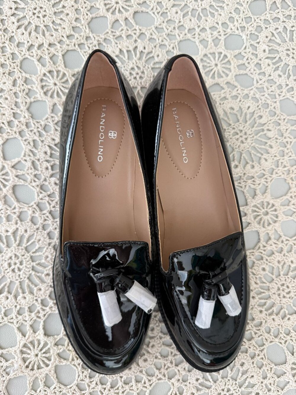 NIB Bandolino Linzer Tassel Loafers Black Patent Leather 5.5